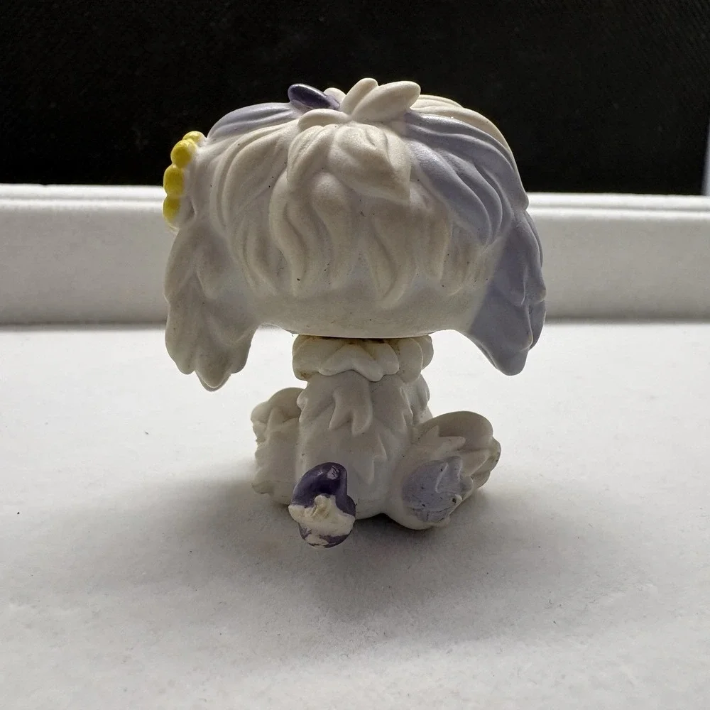 Littlest‎ Pet Shop LPS #466 Gray White Sheepdog Yellow Flower, Blue Flower Eyes